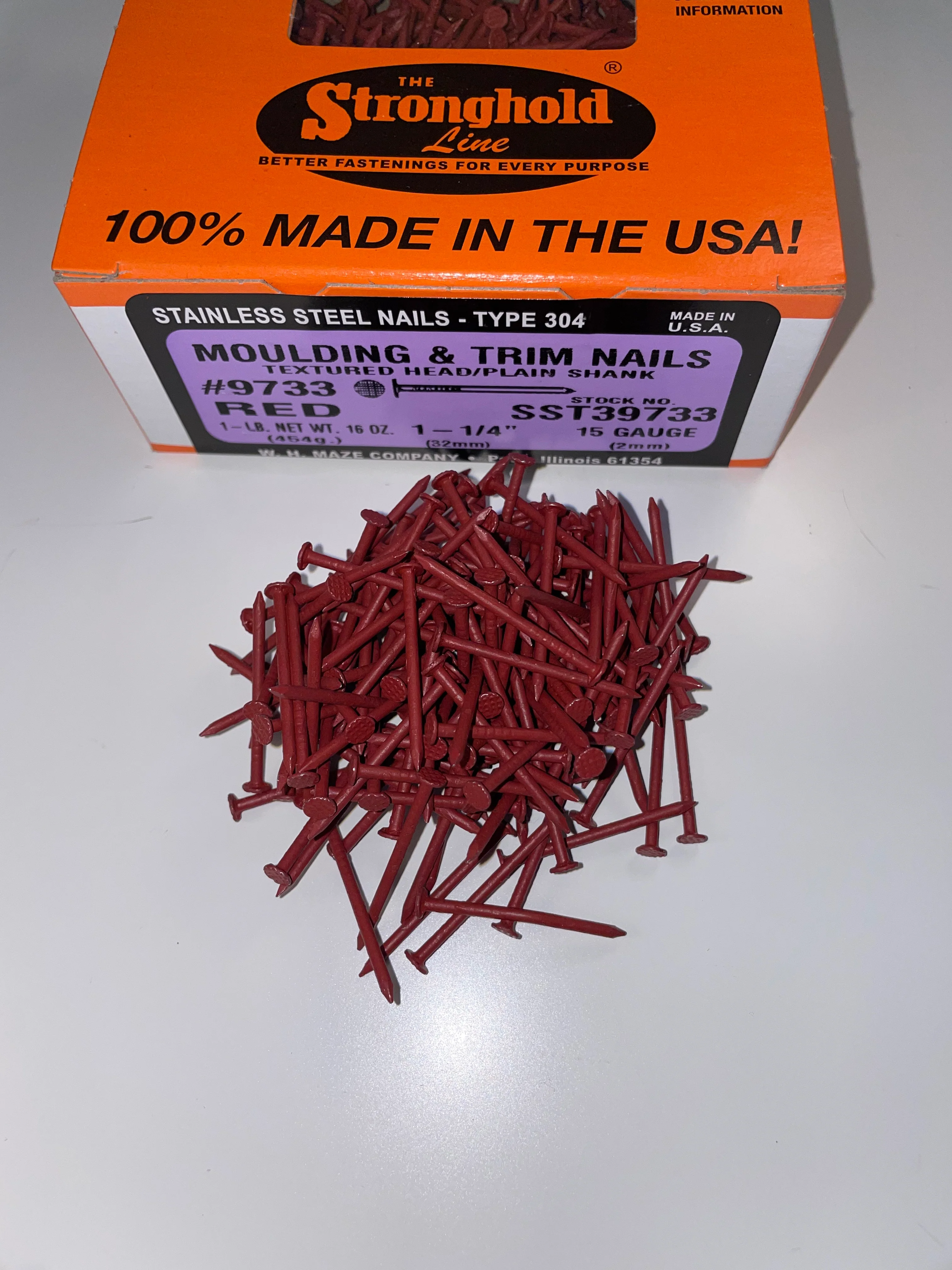Stainless Steel Plain Shank Painted Trim Nails- 1lb - Image 11